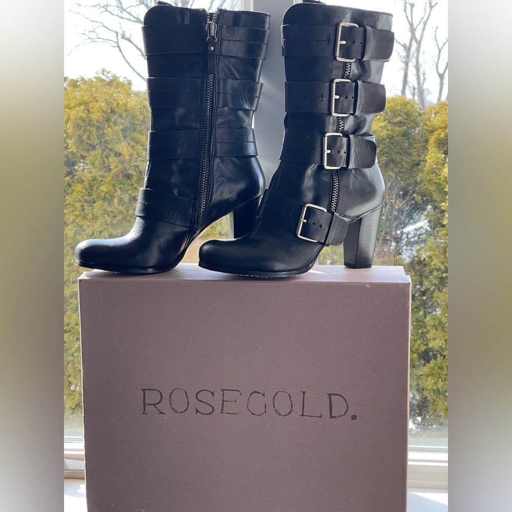 Rosegold Shoes Black Women's Moto Boots with heel and silver buckles size 8.5